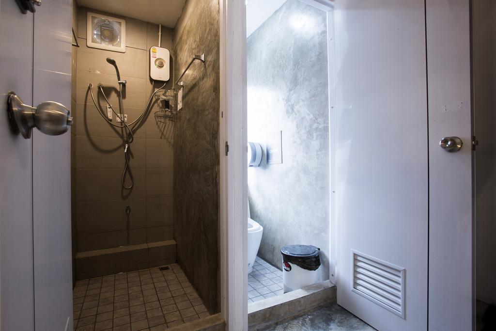 The Pause Hostel Чиангмай Экстерьер фото