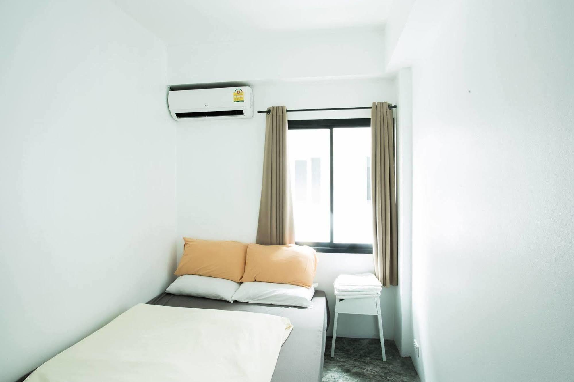 The Pause Hostel Чиангмай Экстерьер фото