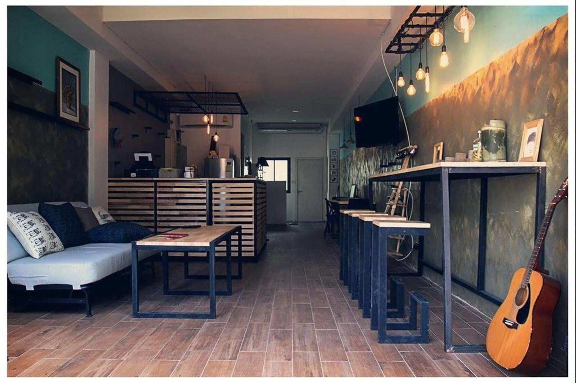 The Pause Hostel Чиангмай Экстерьер фото